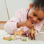 Schleich 42432 - Coffret Les Soins pour Bébé Animaux Horse Club Sarah, Jeu de Figurines Animaux de la Ferme et Accessoires, à partir de 4 ans
