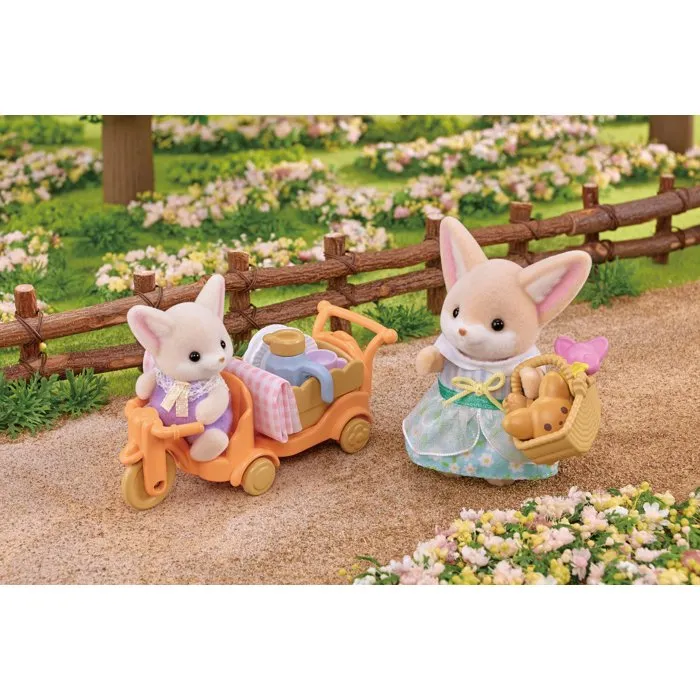 Sylvanian Families Set de pique-nique des frères et sœurs Fennec avec figurines et accessoires 5698 Sylvanian Families Set de pique-nique des frères et sœurs Fennec avec figurines et accessoires 5698