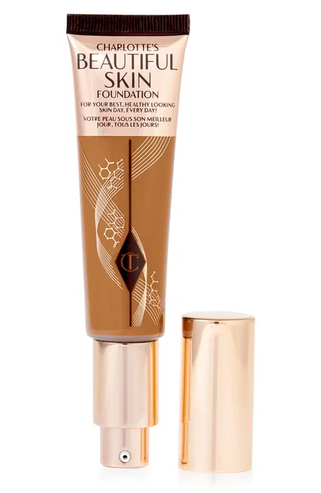 Charlotte Tilbury Beautiful Skin Science + Colour Fond de teint liquide - 13 Chaud Chaud Charlotte Tilbury Beautiful Skin Science + Colour Fond de teint liquide - 13 Chaud Chaud
