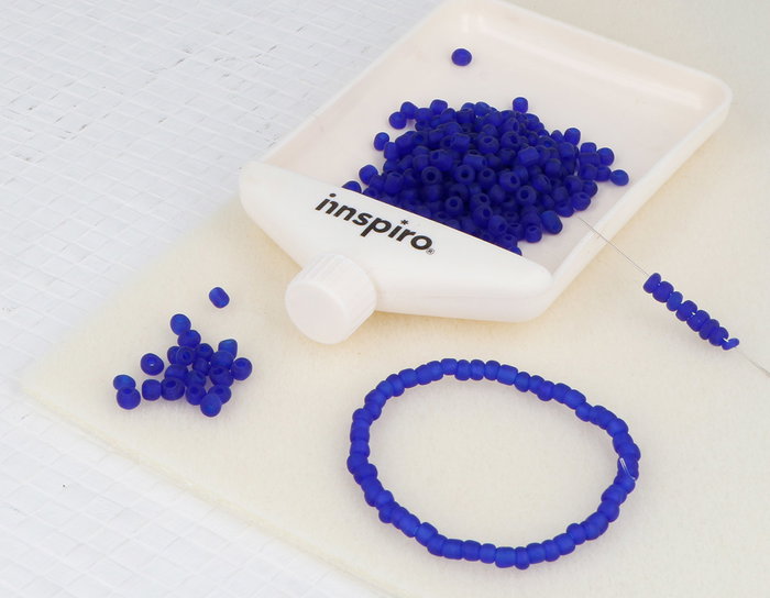 Innspiro Rocaille en verre rond bleu fort 3,8 mm 500 g