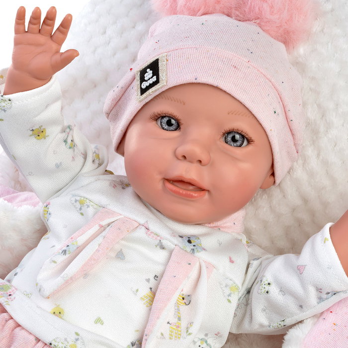 Poupée Reborn Nieves avec Poids 38 cm 10328 Guca - Camisette Blanche, Polo Rose, Bonnet, Couverture, Tétine