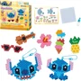 Aquabeads - Kit de création Stitch - 700 perles multicolores avec canevas, vaporisateur et attaches - Porte-clés - A partir de 4 ans