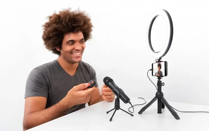IKMULTIMED Bundle avec iRig Mic HD2, iKlip Grip Pro et anneau lumineux LED 10"