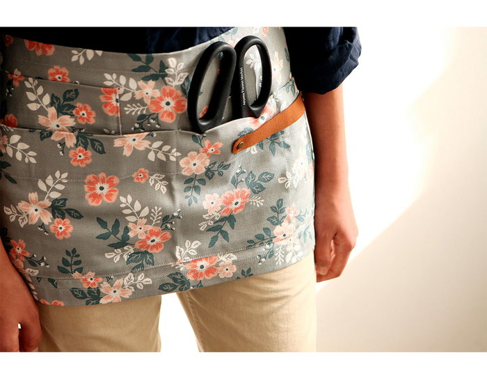 Dailylike Tissu en coton lona à motifs floraux 1,50m x 3m Dailylike Tissu en coton lona à motifs floraux 1,50m x 3m