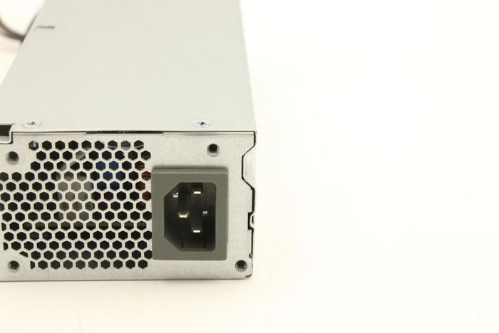 Lenovo Unité d'alimentation 260W, efficacité 90%, TCO9 Lenovo Unité d'alimentation 260W, efficacité 90%, TCO9