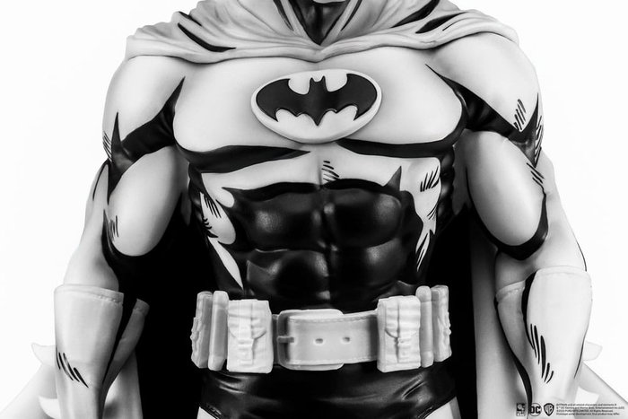 Batman PX statuette PVC 1/8 SDCC 2024 Batman Black & White Version 27 cm Batman PX statuette PVC 1/8 SDCC 2024 Batman Black & White Version 27 cm