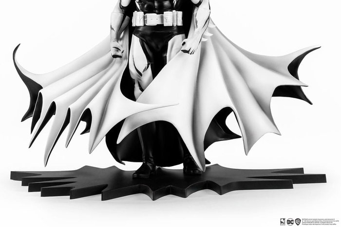 Batman PX statuette PVC 1/8 SDCC 2024 Batman Black & White Version 27 cm Batman PX statuette PVC 1/8 SDCC 2024 Batman Black & White Version 27 cm