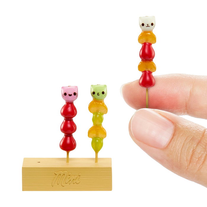 MGA Miniverse - Mini Food Café Série 4 - 531067 - Jeu de Collection Miniature Créatif avec Résine à Durcir UV - À Partir de 8 Ans MGA Miniverse - Mini Food Café Série 4 - 531067 - Jeu de Collection Miniature Créatif avec Résine à Durcir UV - À Partir de 8 Ans