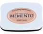 Tsukineko MEMENTO Almohadilla de tinta arena del desierto translucide 95x65mm