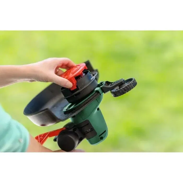 Bosch UniversalGrassCut 18-260 Coupe-bordures sans fil, fonction IntelliFEED, manche ergonomique, batterie PowerForAll incluse