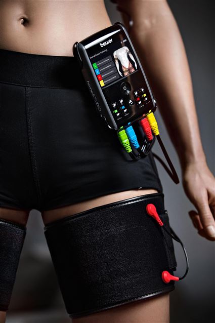 Beurer EM-95 Electrostimulateur Digital pour le Corps avec Bluetooth, EMS, 20 Programmes, 4 Canaux et Électrodes à Contact avec l'Eau pour Abdomen, Bras et Jambes