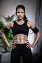Beurer EM-95 Electrostimulateur Digital pour le Corps avec Bluetooth, EMS, 20 Programmes, 4 Canaux et Électrodes à Contact avec l'Eau pour Abdomen, Bras et Jambes