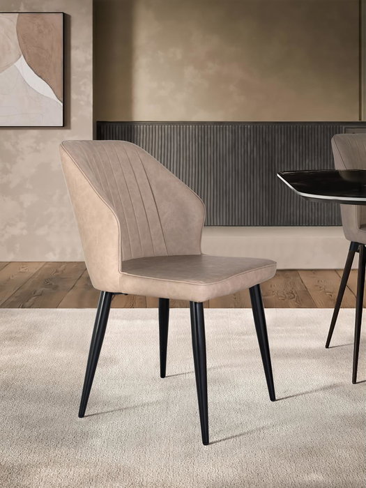 GINER Y COLOMER Lot de 2 chaises avec dossier rembourré en simili cuir PU gris et pieds en acier tubulaire, design moderne et minimaliste