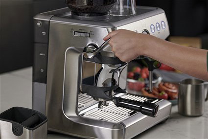Sage SES876BSS4EEU1 Cafetière espresso Barista Express Impress™ avec broyeur intégré en acier inox brossé Sage SES876BSS4EEU1 Cafetière espresso Barista Express Impress™ avec broyeur intégré en acier inox brossé