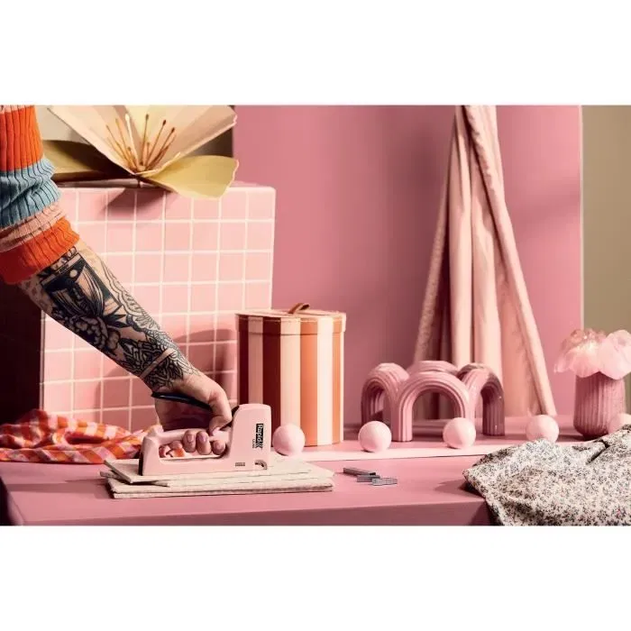 Rapid R53 Agrafeuse murale manuelle éco-responsable en plastique recyclé 90% - Fabrication suédoise - Pour agrafes 4-10 mm - Idéale bricolage, rembourrage et décoration