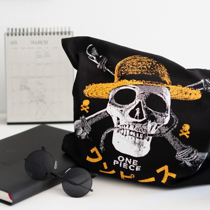 ERIK Sac shopping Jolly Roger One Piece - Taille 37x39x10 cm - Avec deux grandes anses pour l'épaule - 100% coton