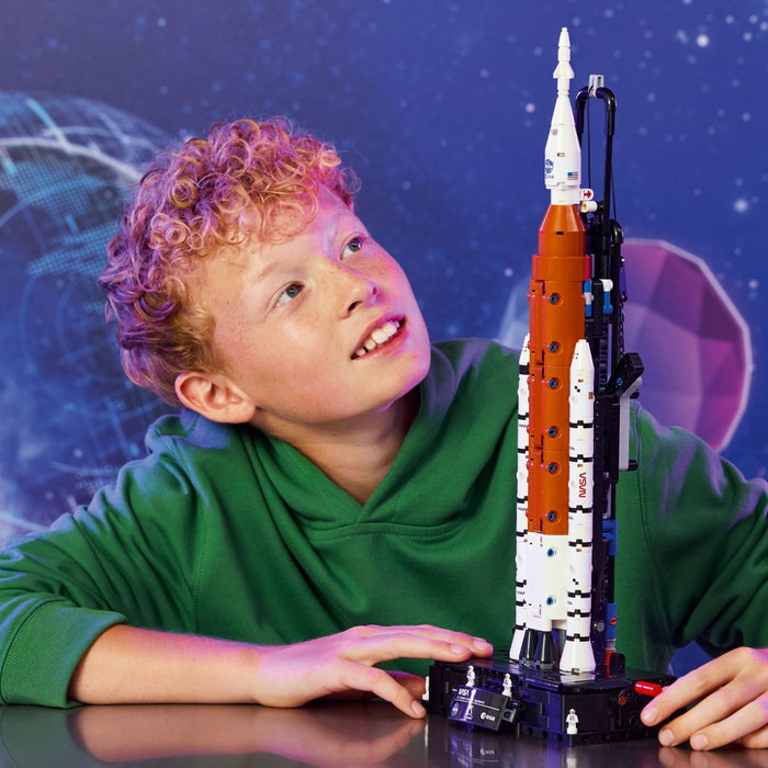 LEGO Technic La Fusée SLS NASA Artemis 42221 LEGO Technic La Fusée SLS NASA Artemis 42221