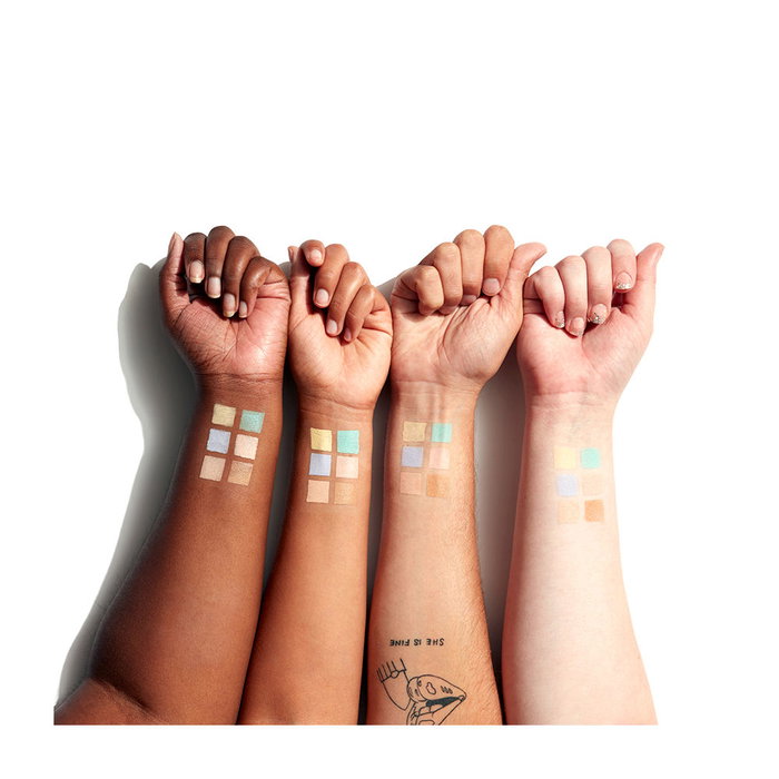 Nyx Professional Make Up CONCEAL CORRECT CONTOUR #light Palette de Correcteurs 6x1,5g pour Tous Types de Peaux