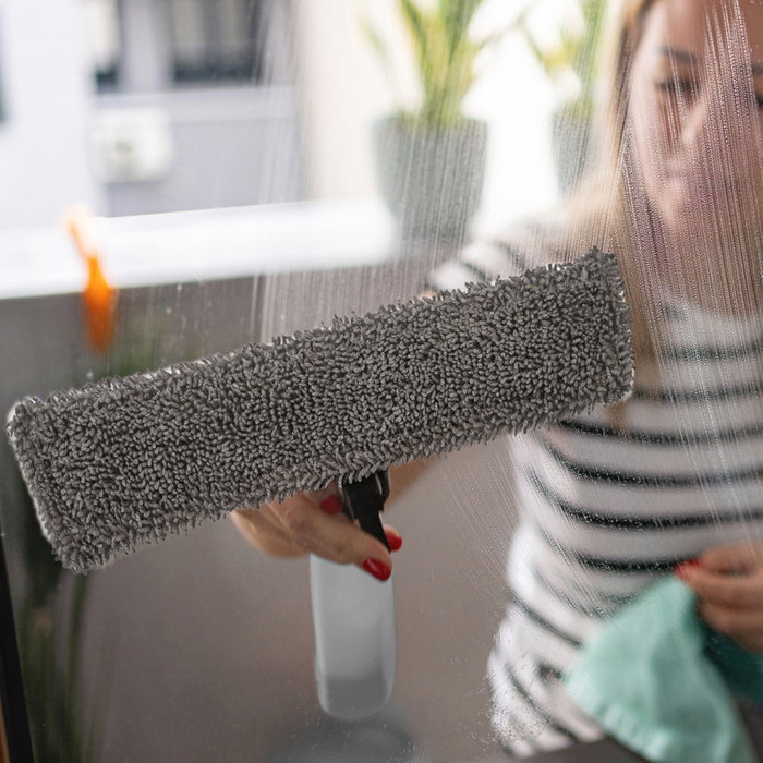 Je cherche une Idee Nettoyeur de vitres 3 en 1 avec pulvérisateur 220 ml