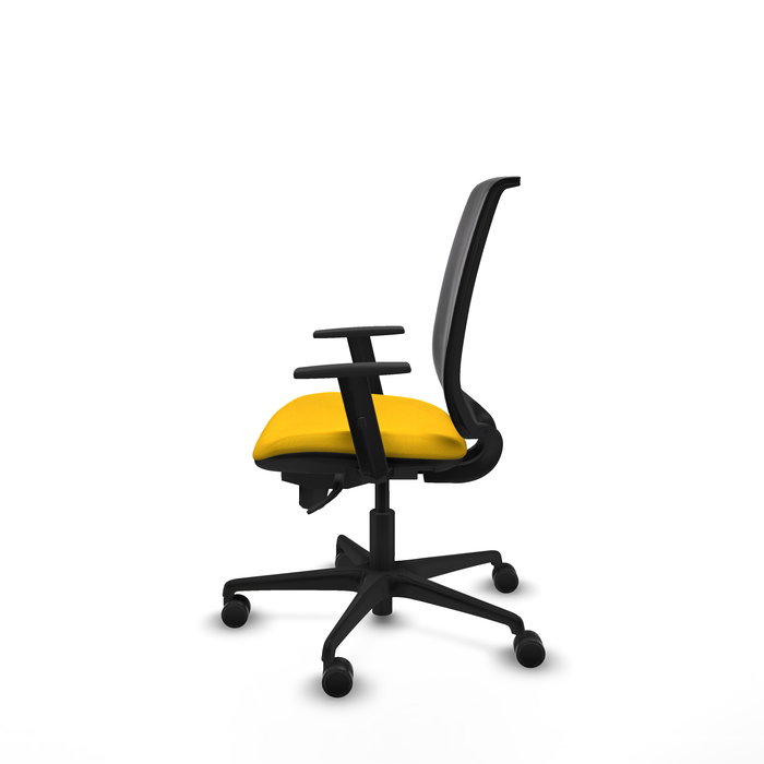 Chaise Alares Synchro 5 positions tissu Jaune Maille Noir Base en nylon noir Accoudoir 1D Sans appui-tête Roulettes 65mm nylon
