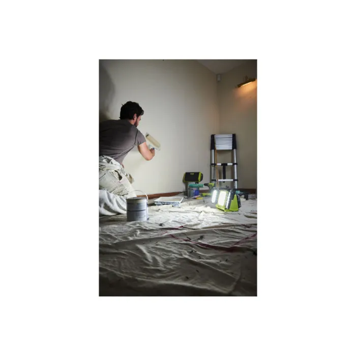 Ryobi RLP18-0 - Panneau lumineux LED Triple 18V ONE+ - 3 intensités (3000/1200/500 lm) - Panneaux orientables 360° - Compatible gamme ONE+