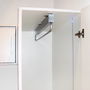 Emuca Porte-vêtements extractible pour armoire grande profondeur Self, 800, Peint en aluminium, Acier et Plastique.