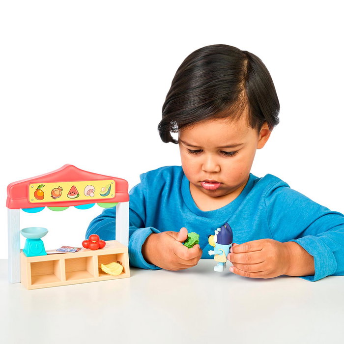 Famosa Mini Playsets Bluey Série 3 avec Figurines Bluey et Bingo - Mini Marché et Glacier - Jouet d'Aventures pour Enfants +2 Ans - Réf. Bly70000