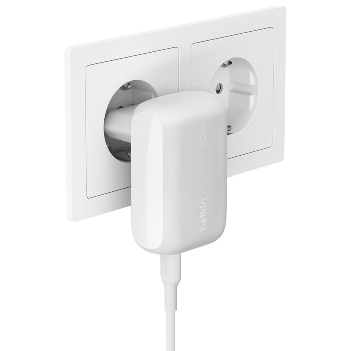 Belkin Boost Charge WCB009vfWH 42W - Chargeur mural USB-C et USB-A blanc Belkin Boost Charge WCB009vfWH 42W - Chargeur mural USB-C et USB-A blanc