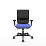 Chaise Haches Synchrone/Traslack tissu Bleu clair Maille Noir Base en nylon noir Accoudoir 2D Sans appui-tête Roulettes 65mm nylon