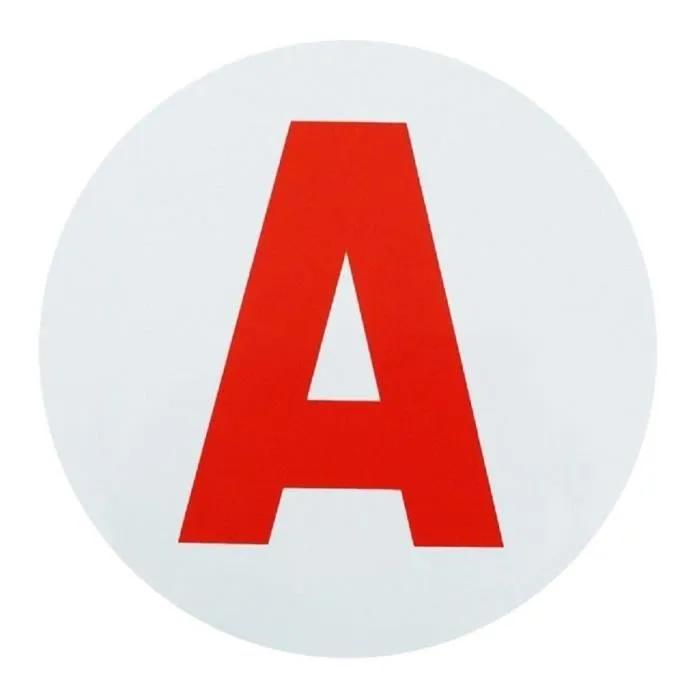 HTC Equipements Pack Sécurité Jeune Conducteur A - 1 Gilet + 1 Triangle + 1 Transmetteur FM MP3 + 1 Disque Électrostatique Jeune Conducteur