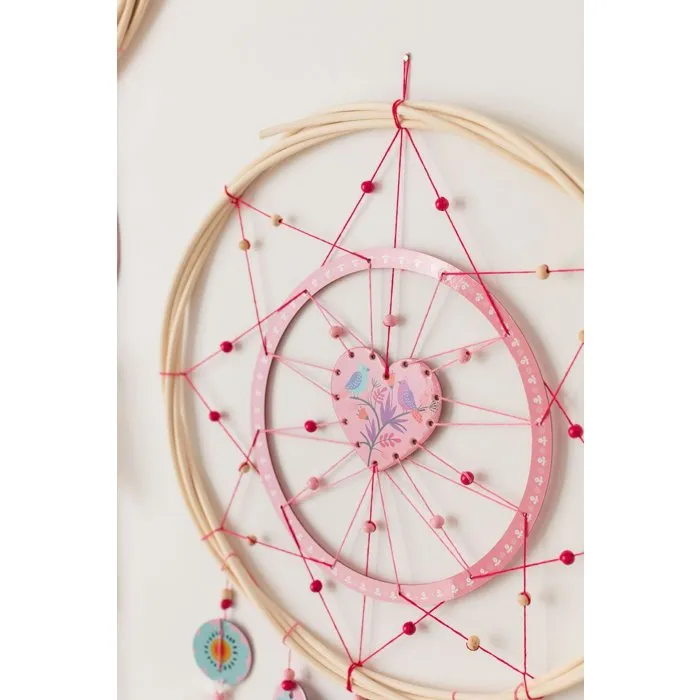 Sycomore Lovely Box SYCOMORE - Attrape-rêves géants en rotin à créer soi-même - Kit d'activité créative avec fils, perles et plumes - Dès 8 ans