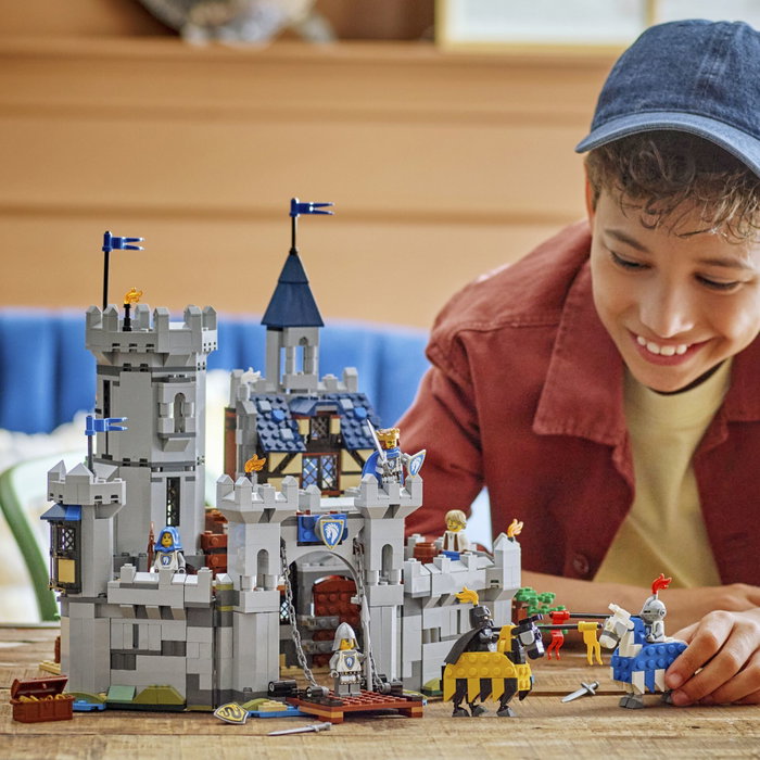 LEGO Creator 3-en-1 31168 Le Château Médiéval des Chevaliers