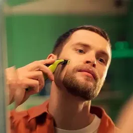 Philips QP220/51 - Lames de rechange OneBlade pour rasoir - Acier inoxydable, étanches, 4 mois d'utilisation, double sens, pour styliser et tailler la barbe