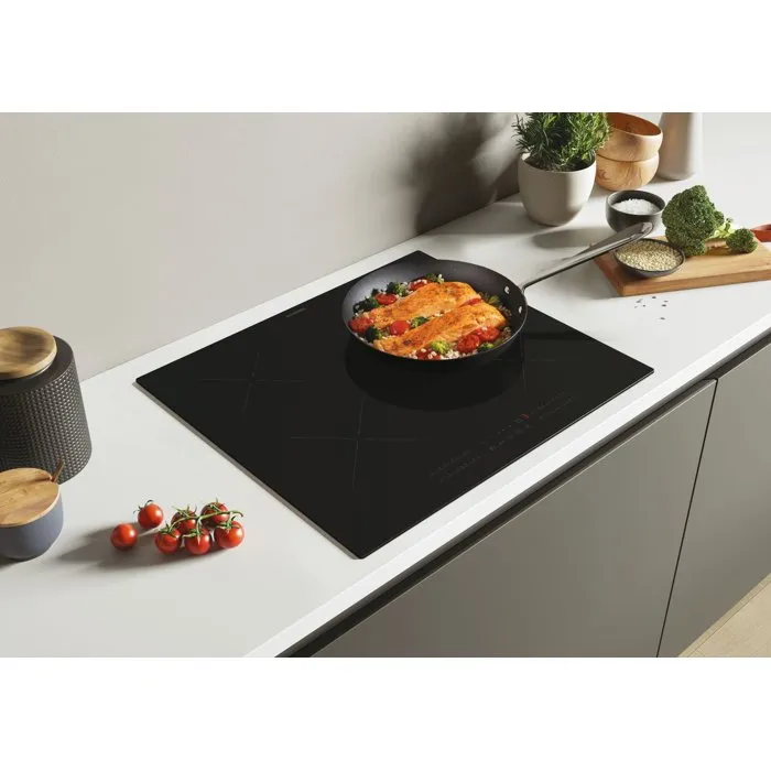 Plaque de cuisson à induction ROSIERES RI642CBB 4 foyers 7200 W Noir 60 cm avec slider Power Management et maintien au chaud