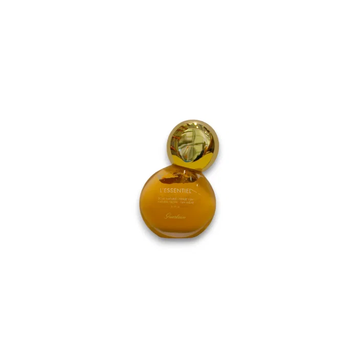 Guerlain L'Essentiel Natural Glow Fond de teint liquide 045C Ambre frais SPF 20 30 ml Guerlain L'Essentiel Natural Glow Fond de teint liquide 045C Ambre frais SPF 20 30 ml
