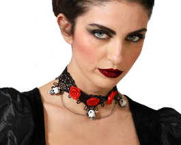Collier gothique Catrina avec roses rouges et crânes suspendus