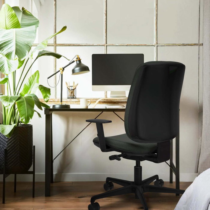 Chaise Alares Synchrone/Traslack Tissu Orange Base en nylon noir Accoudoir 1D Sans appui-tête Roulettes 65mm nylon