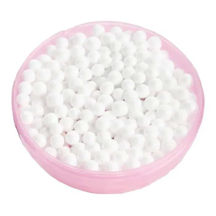 L.O.L. Surprise! Poupée d'hiver Winter Snow Tot 7.5 cm avec poudre de neige magique et 7 accessoires surprises - Jouet collectible pour enfants 3-10 ans L.O.L. Surprise! Poupée d'hiver Winter Snow Tot 7.5 cm avec poudre de neige magique et 7 accessoires surprises - Jouet collectible pour enfants 3-10 ans