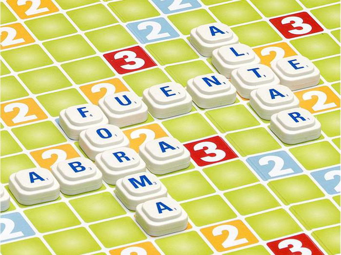 Cayro Formapalabras Classic - Jeu éducatif de formation de mots pour enfants à partir de 7 ans - Version multilingue (Espagnol, Anglais, Français, Italien, Portugais, Allemand) Cayro Formapalabras Classic - Jeu éducatif de formation de mots pour enfants à partir de 7 ans - Version multilingue (Espagnol, Anglais, Français, Italien, Portugais, Allemand)