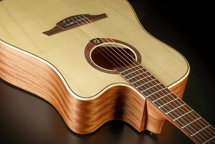 LAG Guitare Acoustique Électroacoustique Dreadnought Cutaway Tramontane 70 A/C - Naturel
