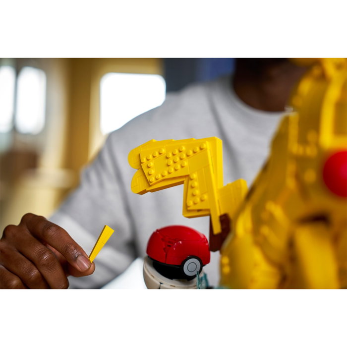 Lego Pokémon Pikachu et Poké Ball 72152 (2050 pièces) de Set Collector pour Adulte Lego Pokémon Pikachu et Poké Ball 72152 (2050 pièces) de Set Collector pour Adulte