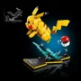 LEGO Pokémon - Set de Construction Adulte Pikachu et Poké Ball 72152 - Maquette Articulée avec Présentoir - Décoration Bureau Chambre - Idée Cadeau Gaming