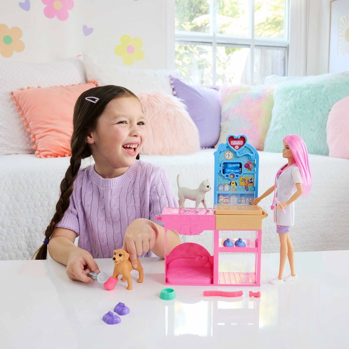 Barbie Coffret La Clinique vétérinaire avec poupée et accessoires Barbie Coffret La Clinique vétérinaire avec poupée et accessoires