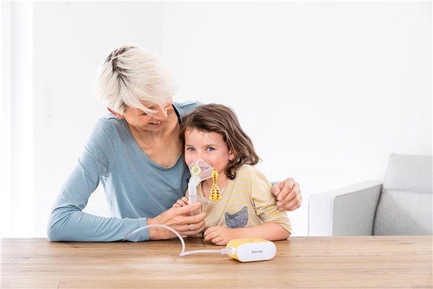 Beurer IH-58 Kids Inhalateur pour enfants, compresseur silencieux, accessoire girafe, traitement des maladies respiratoires et de l'asme