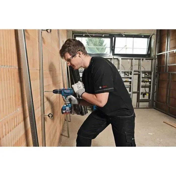 Bosch Professional GSB 18V-28 - Perceuse-visseuse à percussion 18V (28/63 Nm), mandrin 13 mm métal, 2 batteries 4.0Ah, chargeur GAL 18V40, dans L-BOXX - Réf. 06019H400C