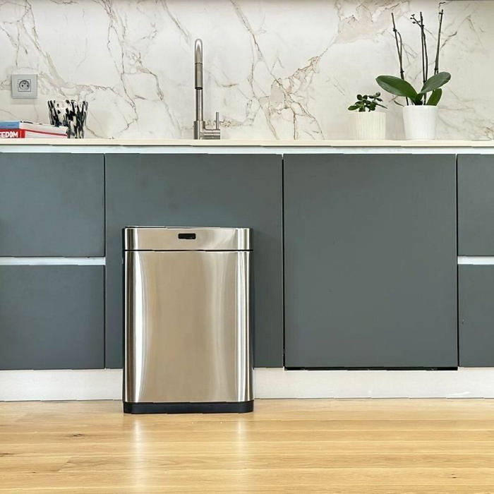 Kitchen Move Poubelle Automatique UPPER 60 L Inox Argent Kitchen Move Poubelle Automatique UPPER 60 L Inox Argent