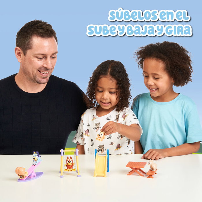 Moose Playset Bluey avec 5 Figurines et Accessoires de Parc