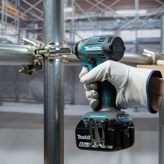 Makita DTD173RTJ Visseuse à impact sans fil avec 2 batteries 5,0 Ah et mallette MAKPAC