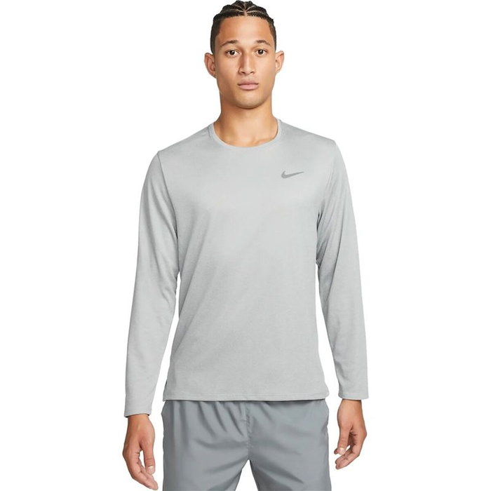 T-shirt à manches longues homme Nike Dri-Fit Uv Miler Long-Sl Gris 12-13 ans T-shirt à manches longues homme Nike Dri-Fit Uv Miler Long-Sl Gris 12-13 ans