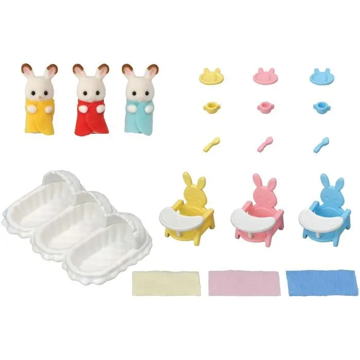 Sylvanian Families Les Triplés Lapin Chocolat et Accessoires Puériculture - Jouet d'éveil avec berceau, chaises hautes et sets repas pour enfants dès 3 ans
